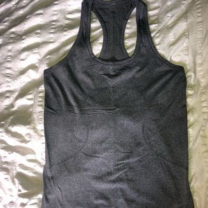 Charcoal grey lululemon tank